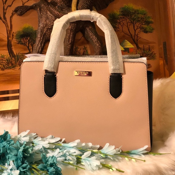 kate spade Handbags - Kate Spade♠️Laurel Way-Reese